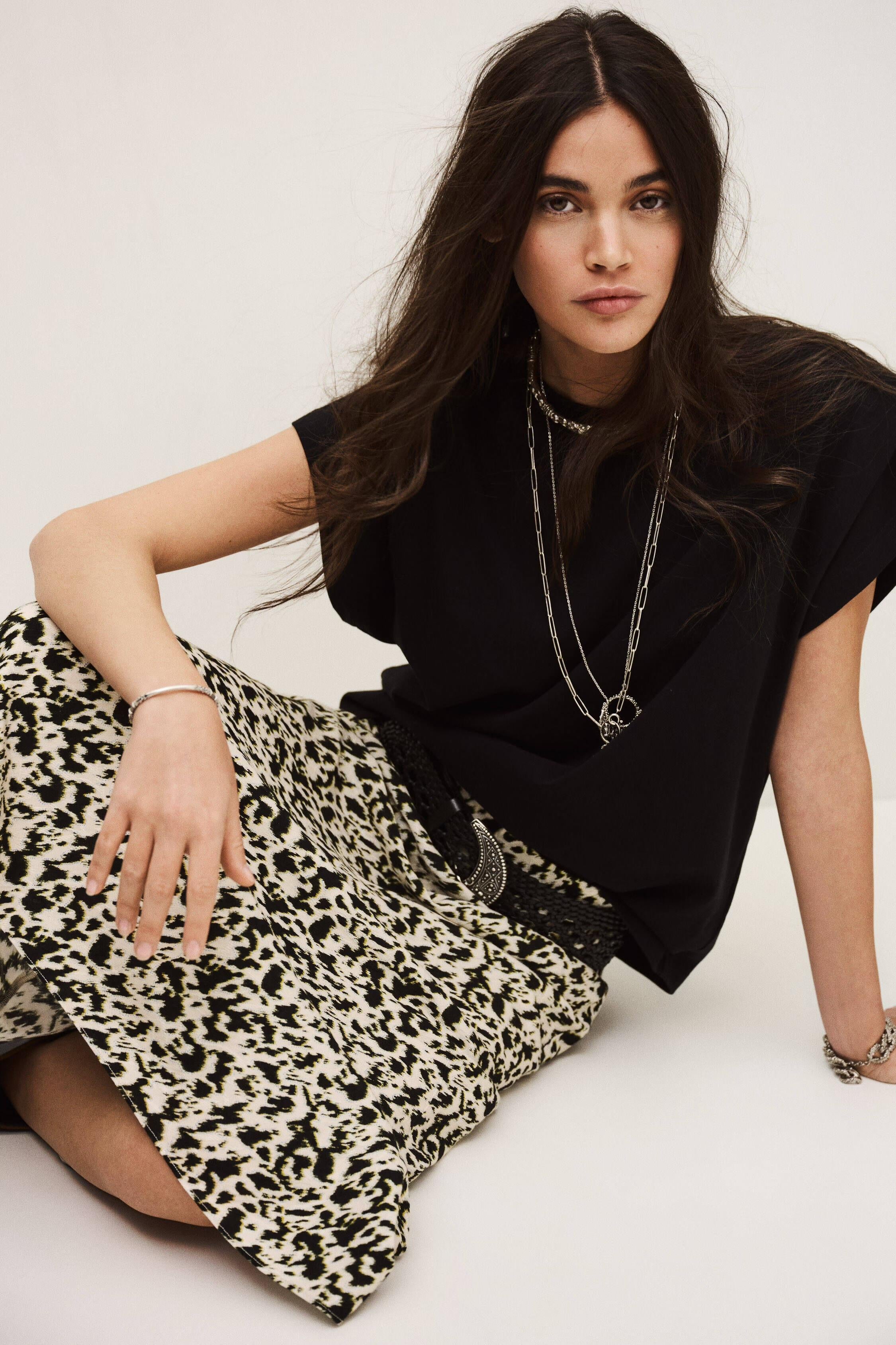 Asymmetrical Midi Skirt Paena Off-White