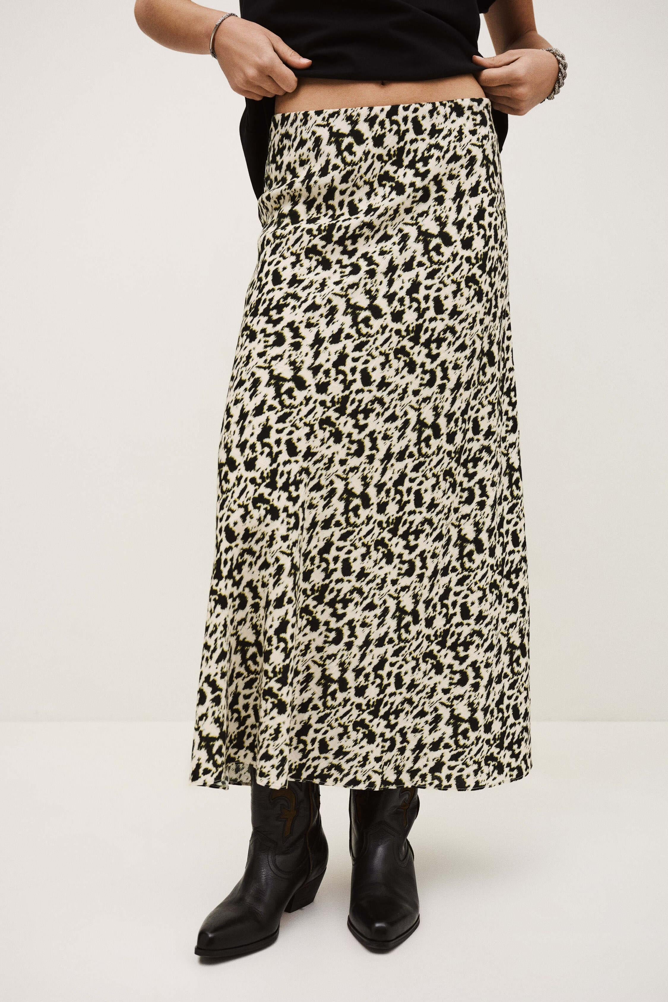 Asymmetrical Midi Skirt Paena Off-White