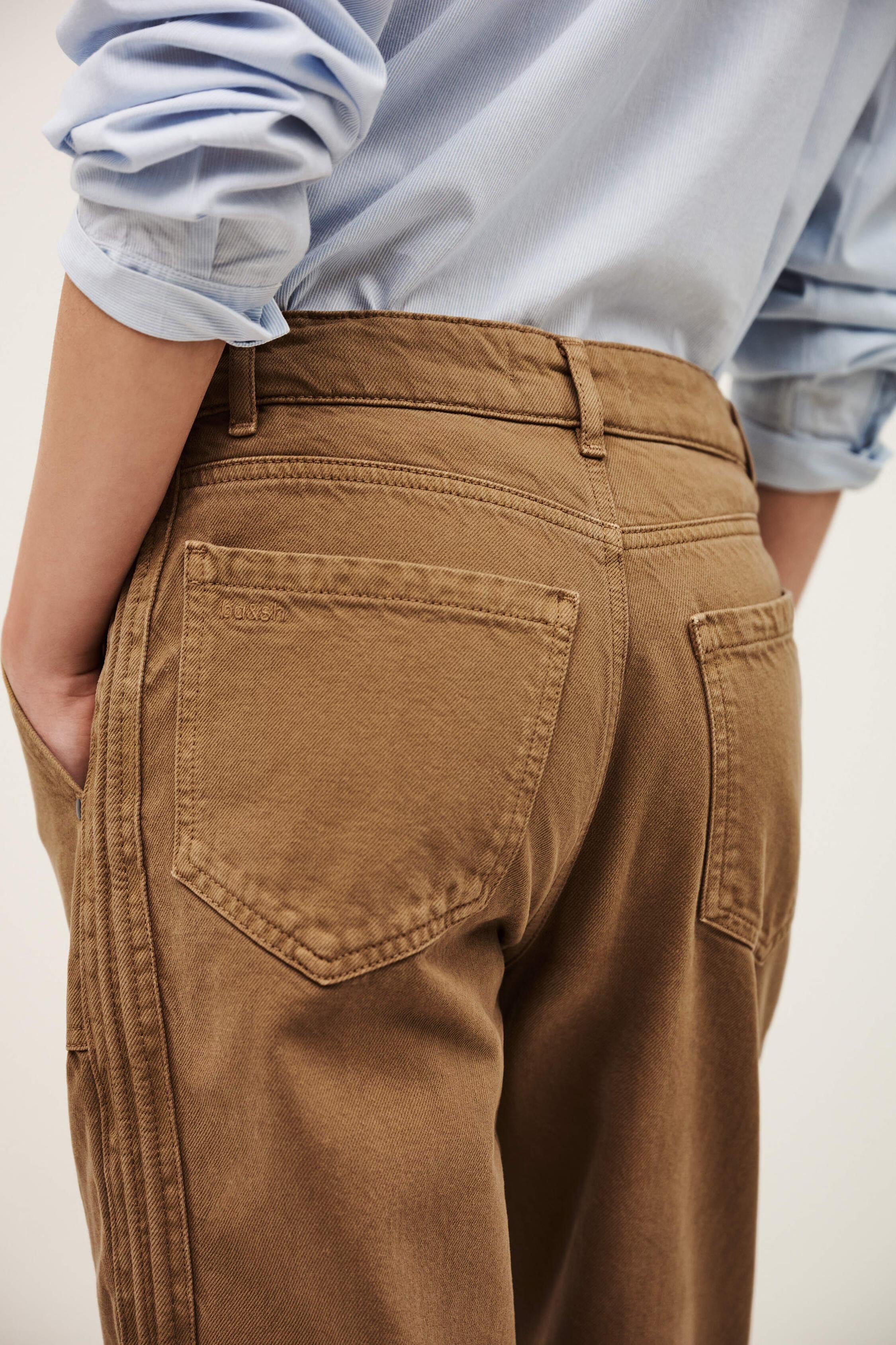 Carrot Leg Pants Cali Brown