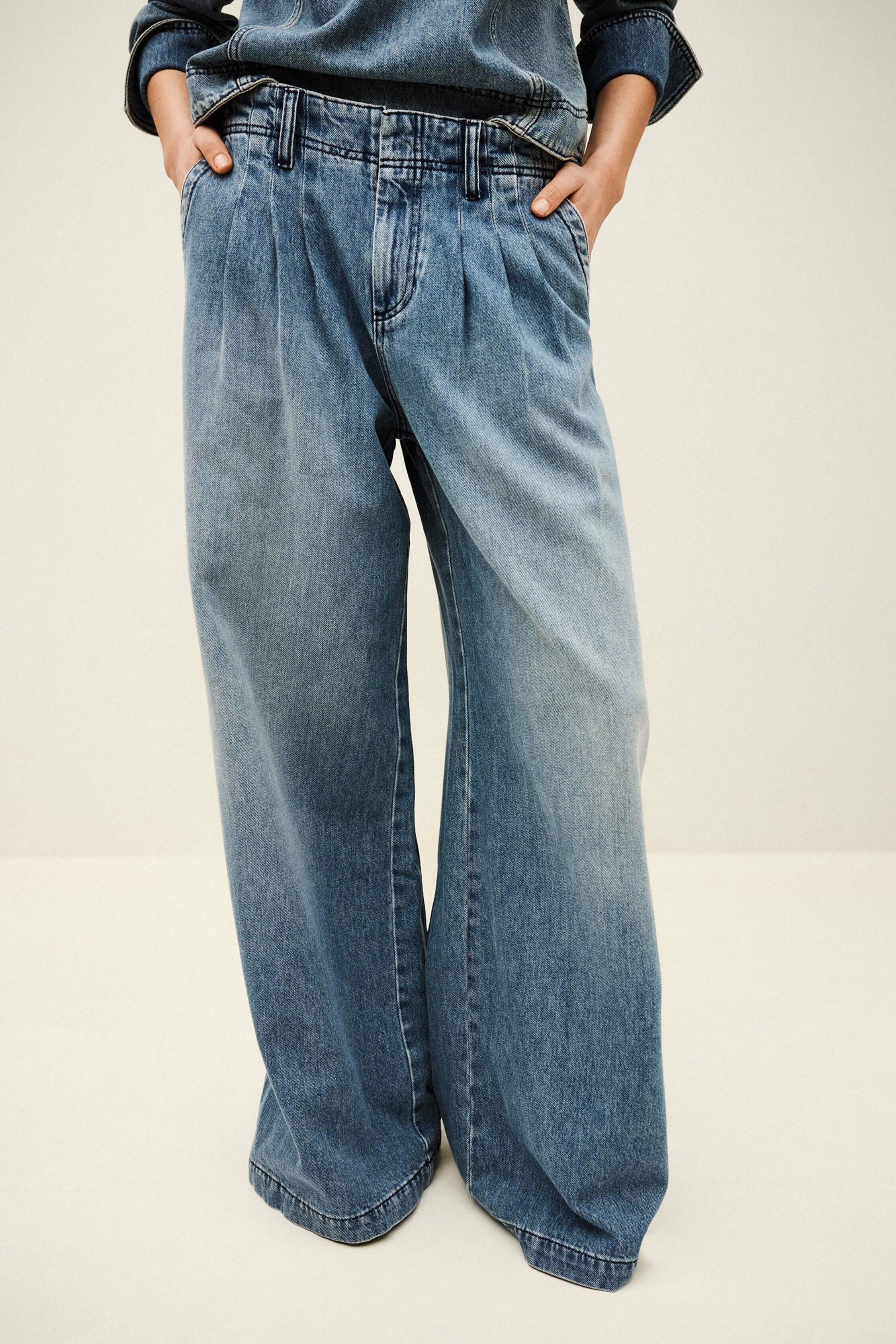Jean Toby Blue