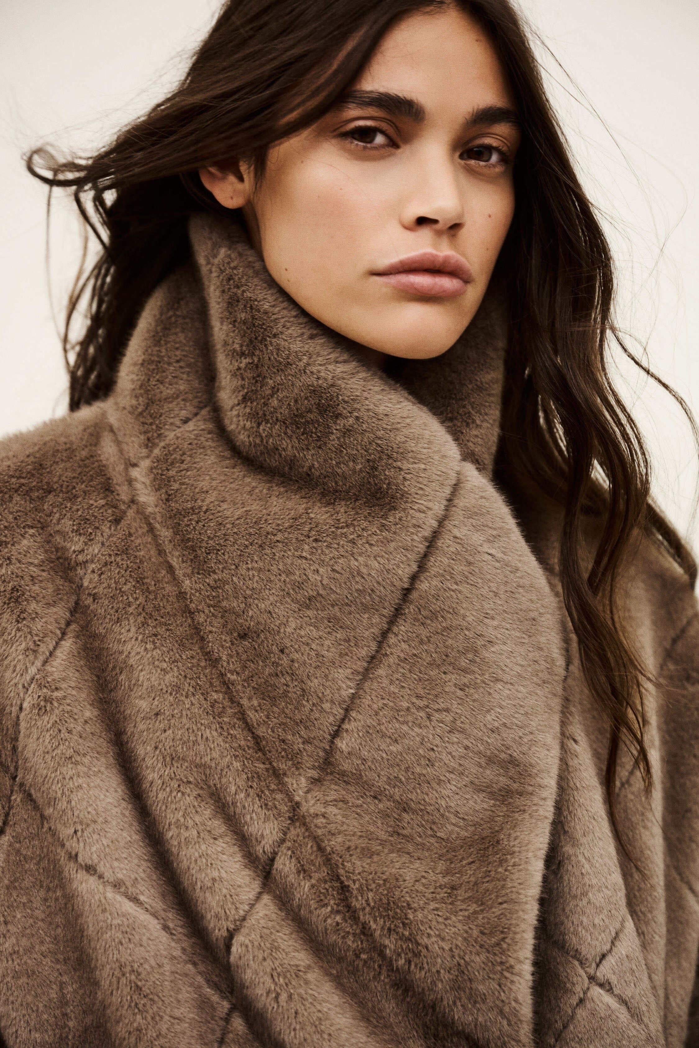 Faux Fur Coat Pinie Gray