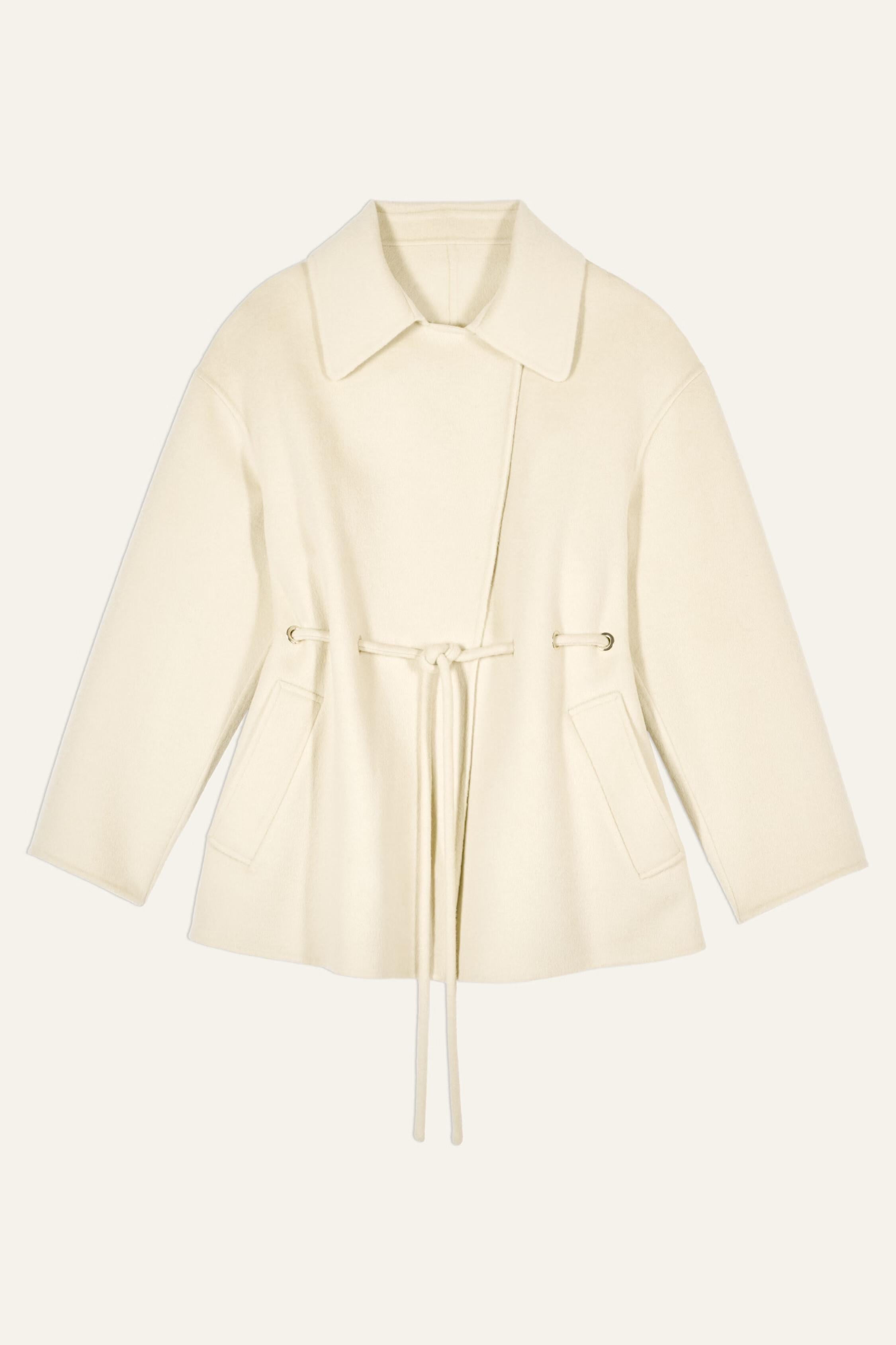 Belted Coat Kam Off-White
