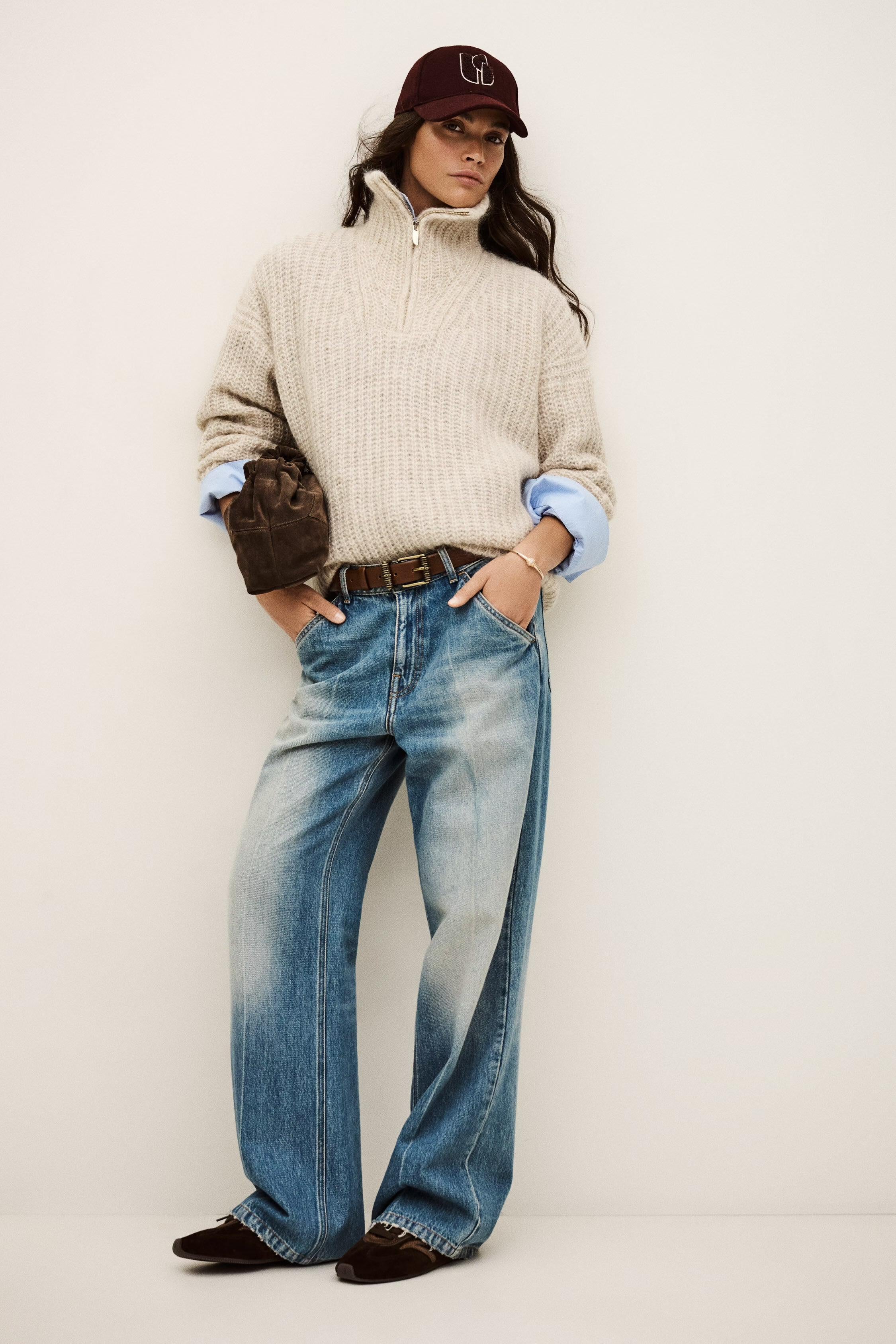 Loose-Fitting Sweater Beltane White