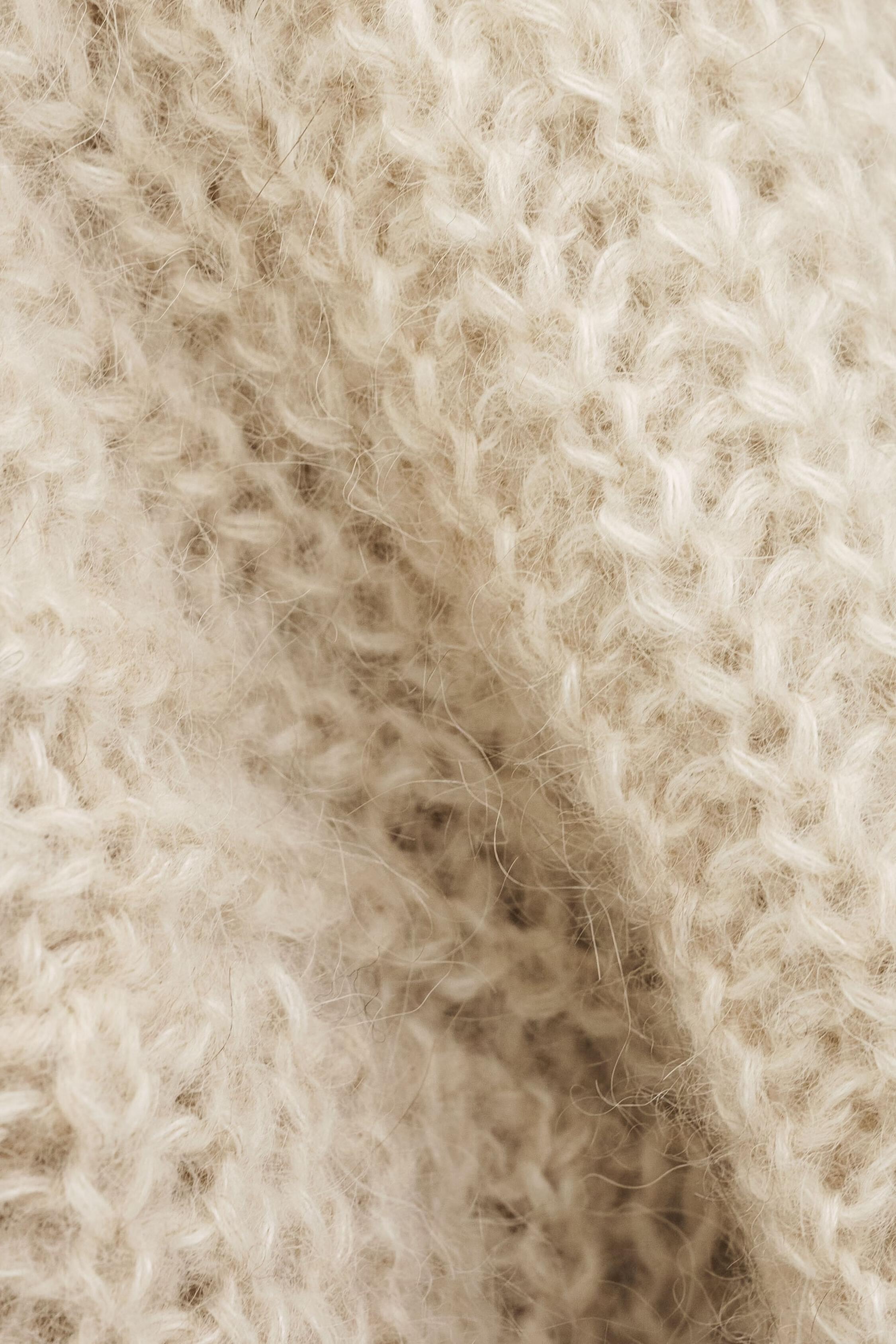 Loose-Fitting Sweater Beltane White