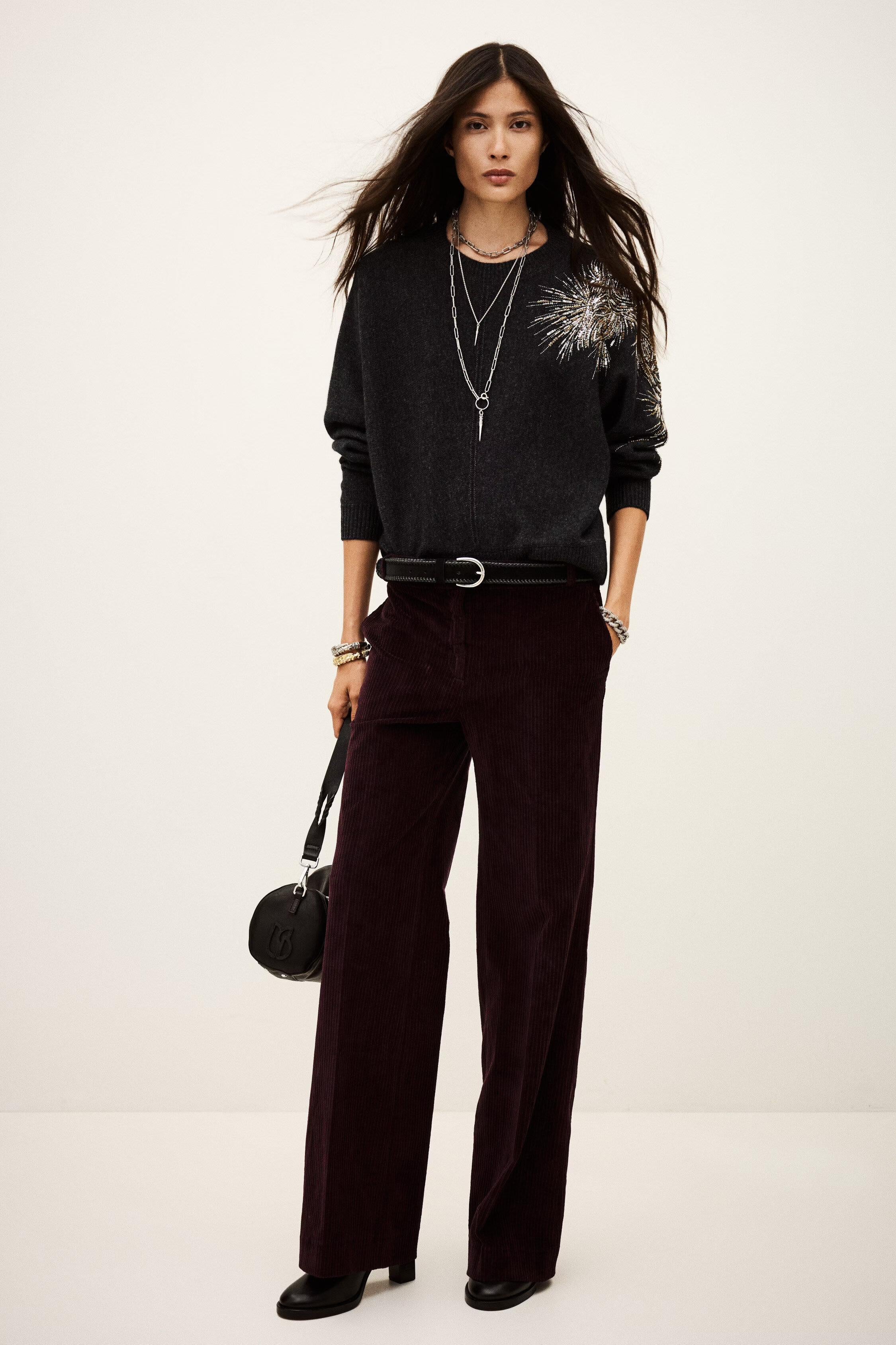 Embroidered Knit Pullover Chor Gray