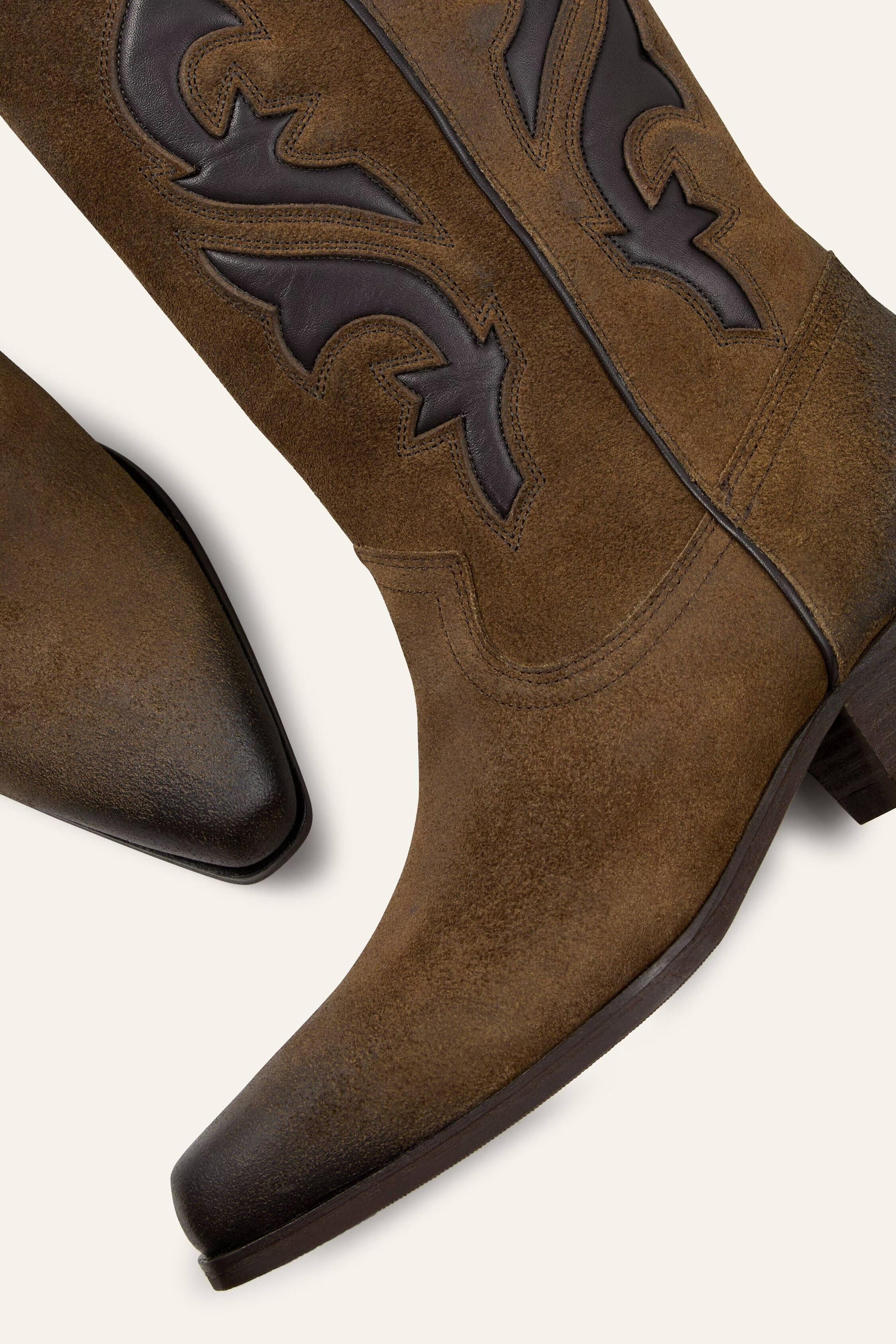 Curtis Boots Brown