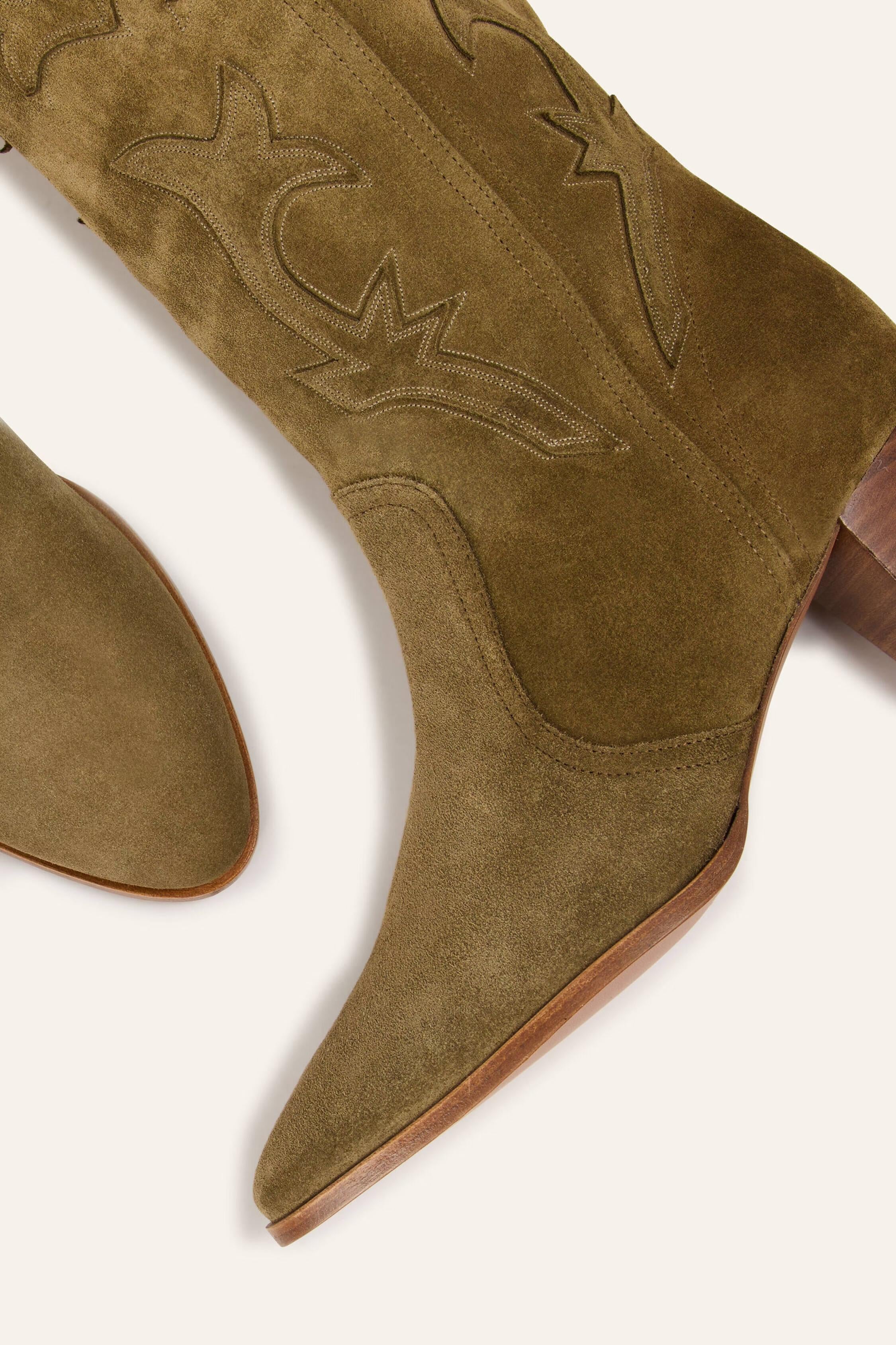 Western Style Boots Casey Green