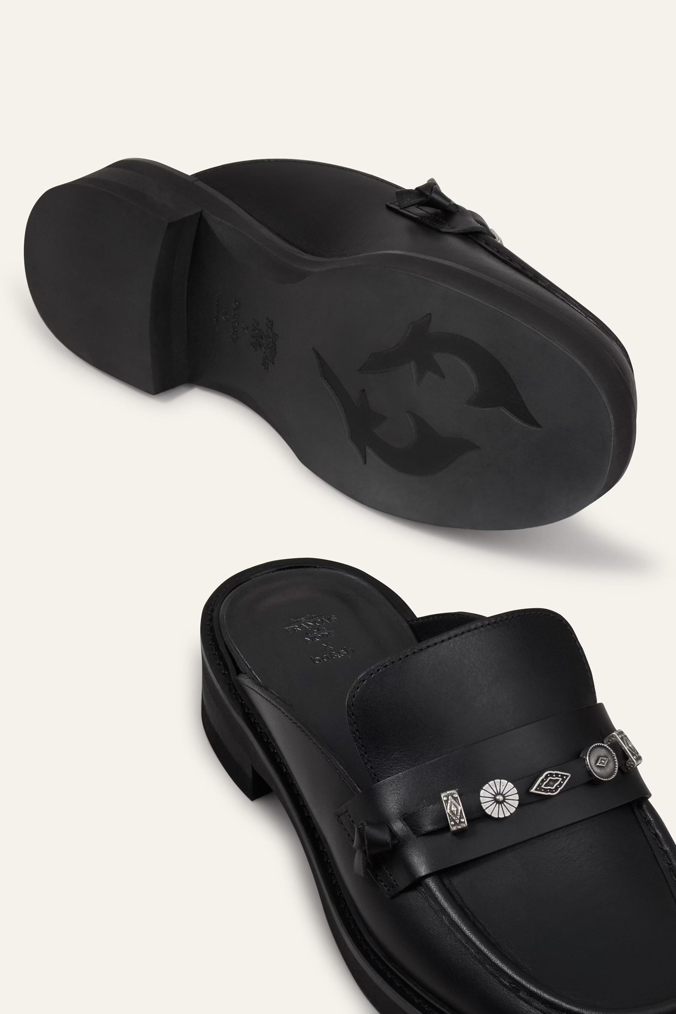 Huela Moccasins Black