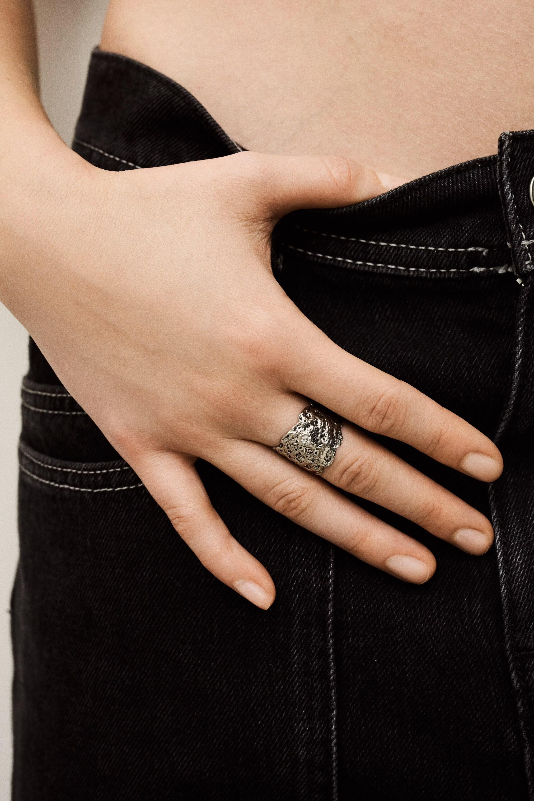 Zircon Ring Anae Gray